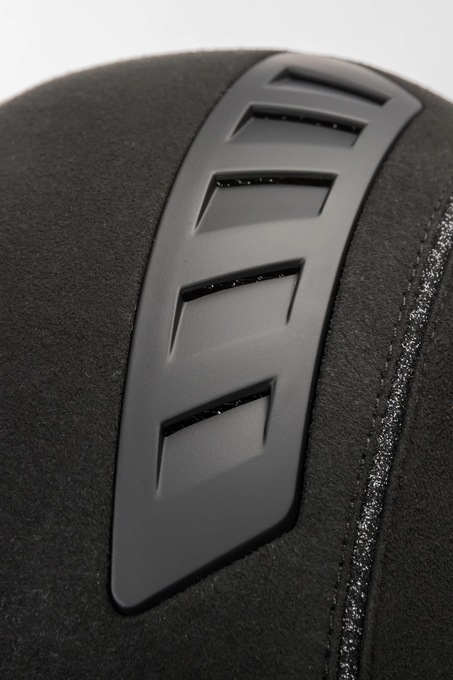 Back On Track EQ3 MIPS Riding Helmet W/ Microfiber 12 Back On Track EQ3 MIPS Riding Helmet W/ Microfiber - Image 10