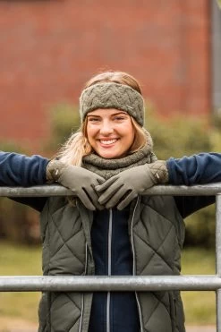 Horze Raya Thermo Riding Gloves -Sports - Equestrian Riding Shop 31730 bkgr 06