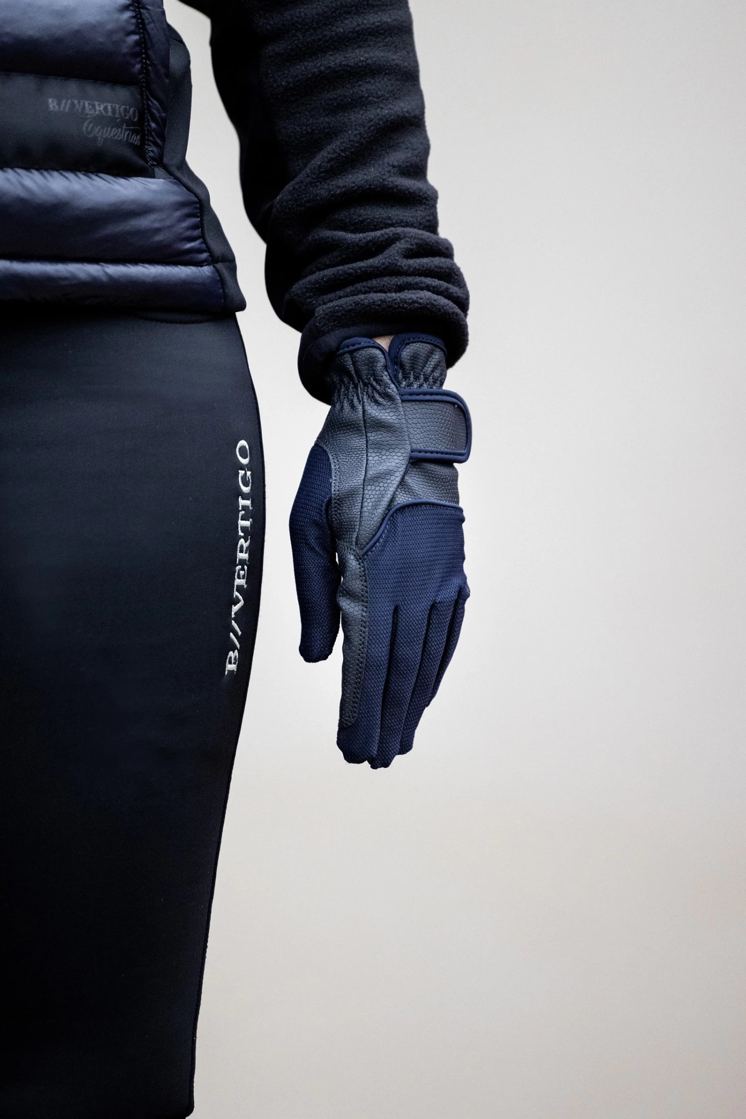 B Vertigo Carla Women's Mesh Summer Riding Gloves 8 B Vertigo Carla Women's Mesh Summer Riding Gloves - Image 6