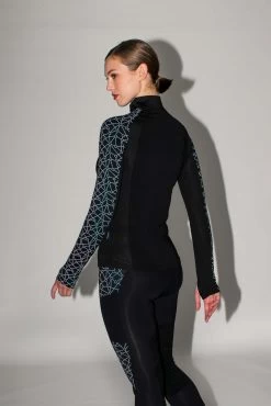 Horseware Aveen Half Zip Tech Long Sleeve 15 Horseware Aveen Half Zip Tech Long Sleeve -Sports - Equestrian Riding Shop 335993 BPI 3