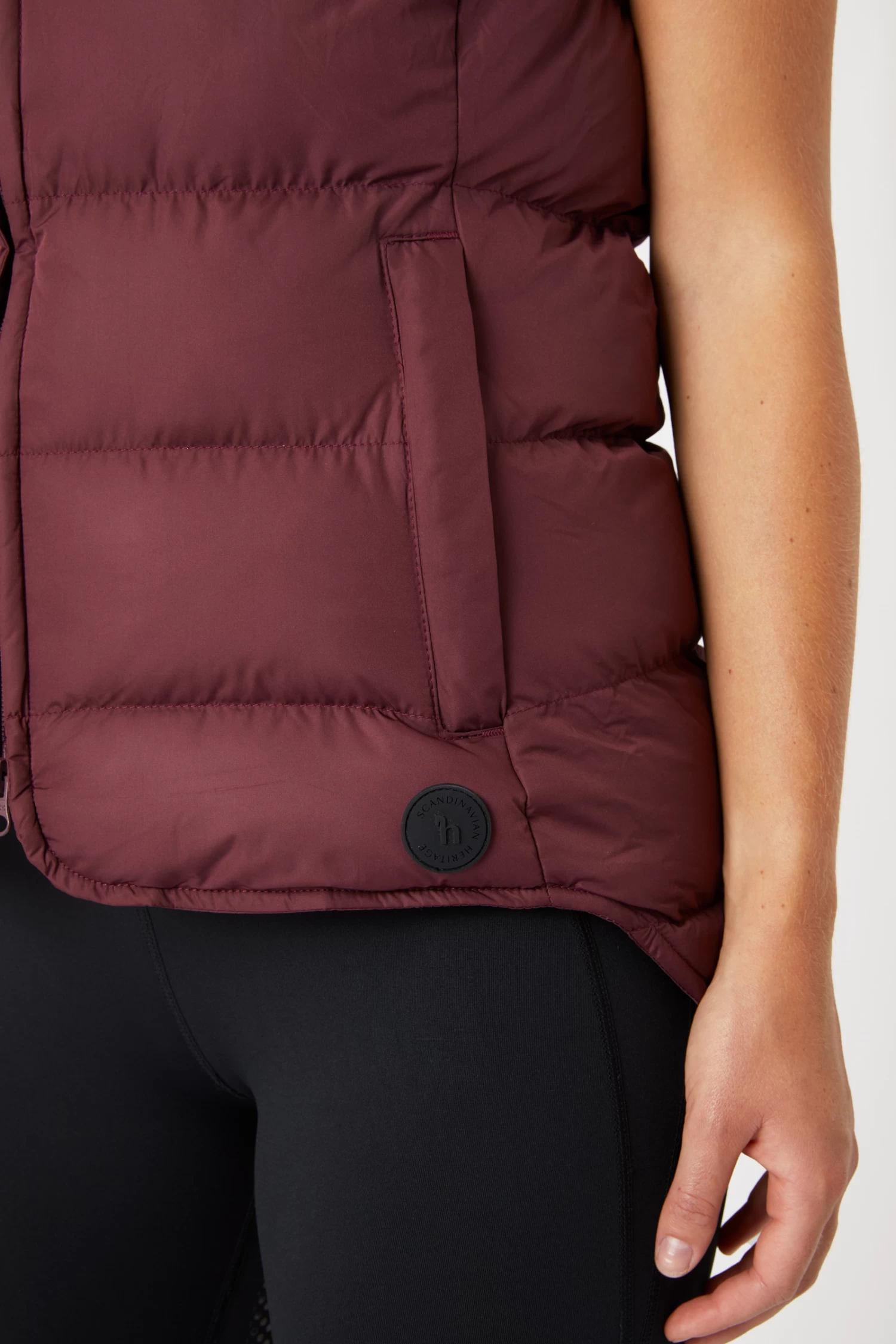 Horze Callie Women's Padded Riding Riding Vest With Hood 8 Horze Callie Women's Padded Riding Riding Vest With Hood - Image 6