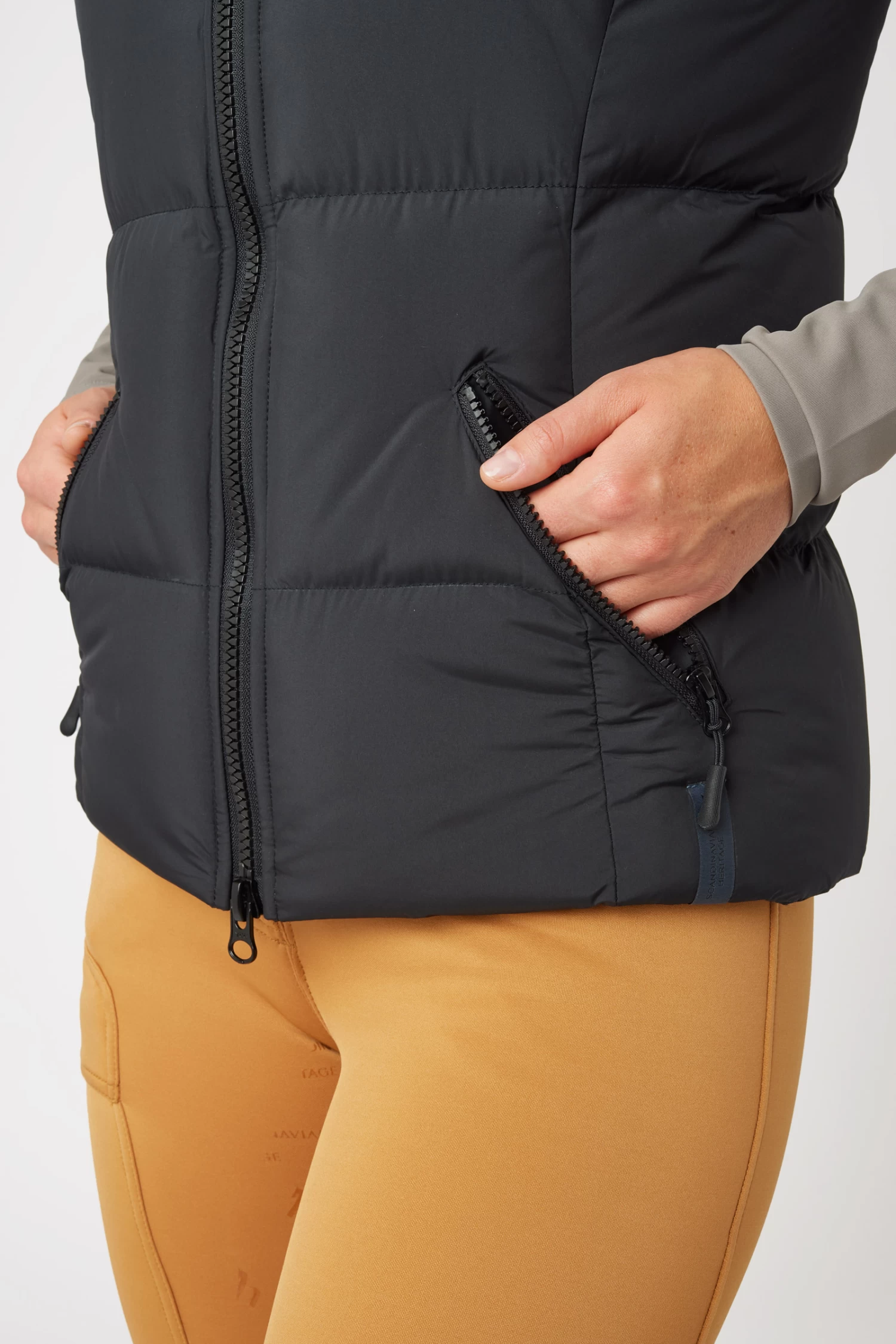 Horze Rianna Padded Riding Vest 14 Horze Rianna Padded Riding Vest - Image 12